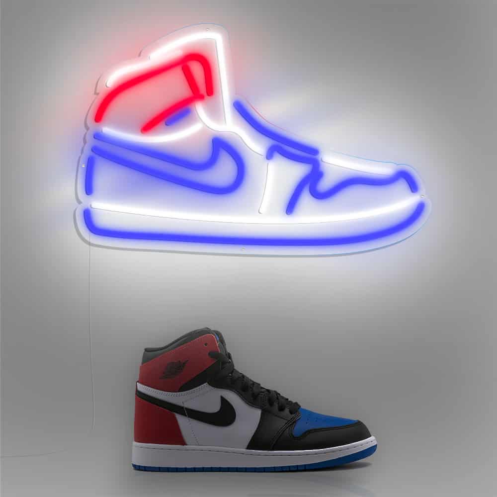 air_jordan_blue_red_environnement